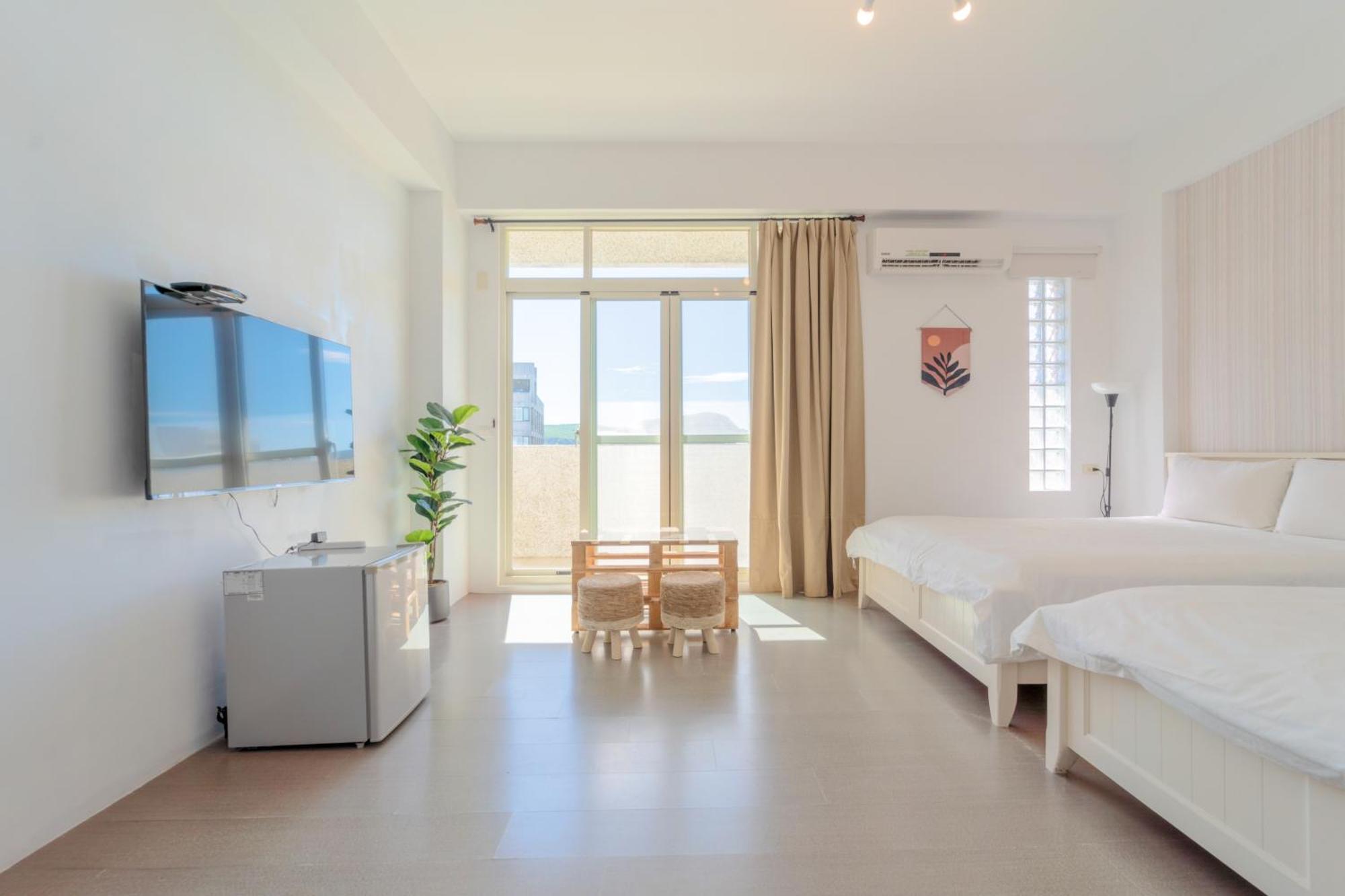 Moonlit Corner Apartment Taitung ภายนอก รูปภาพ