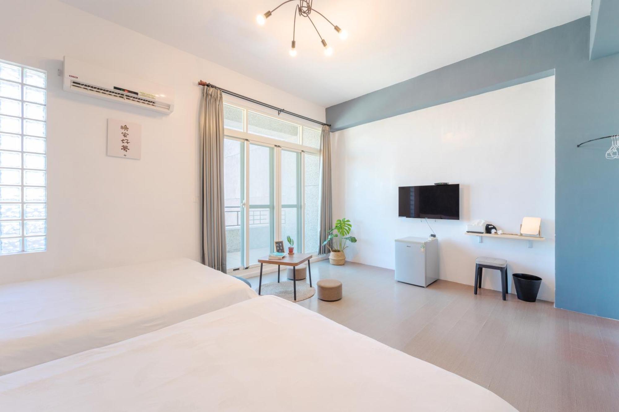 Moonlit Corner Apartment Taitung ภายนอก รูปภาพ